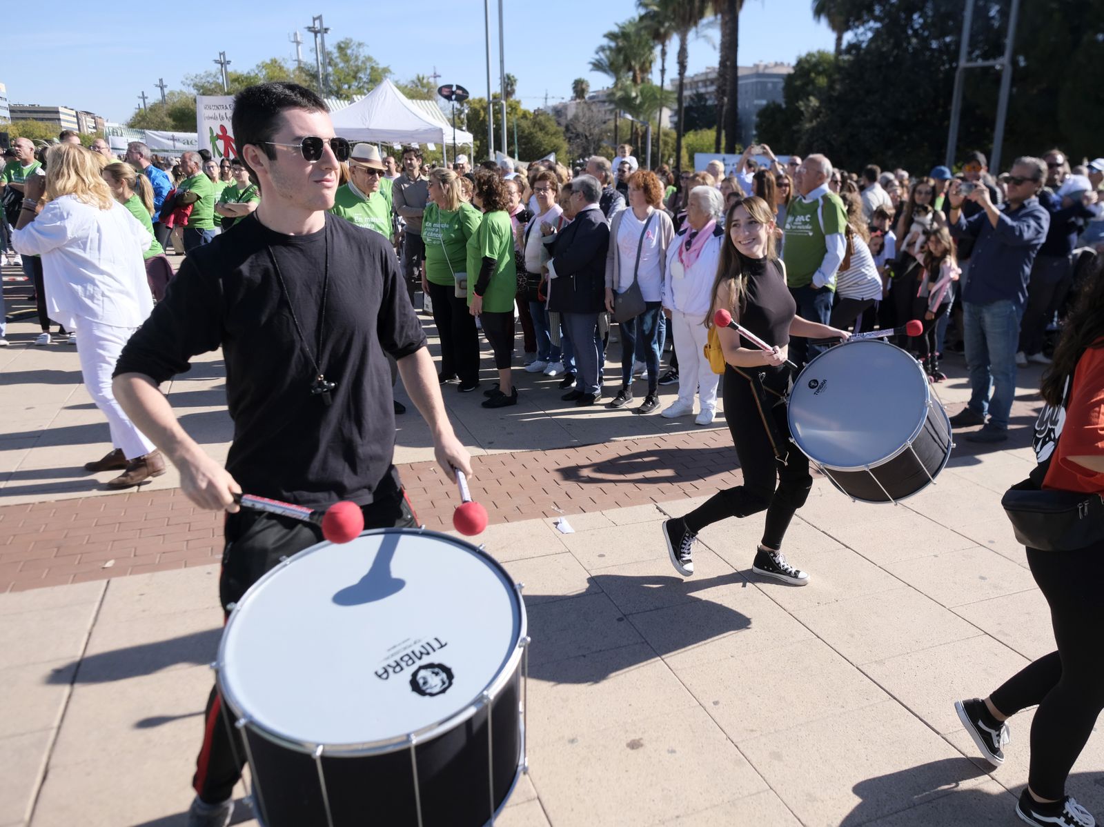 La Carrera por la Vida de la Asociación Española contra el Cáncer en Córdoba, en fotografías