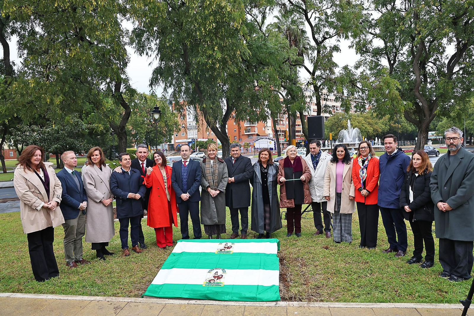 Descubren un azulejo conmemorativo del Día de la Bandera de Andalucía