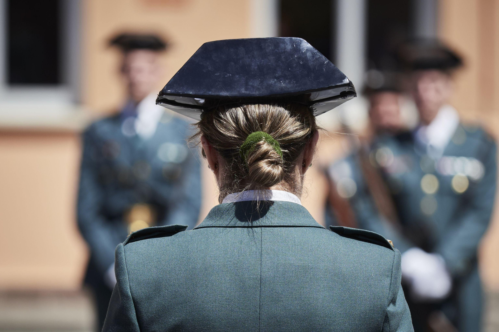Una mujer de la Guardia  Civil.