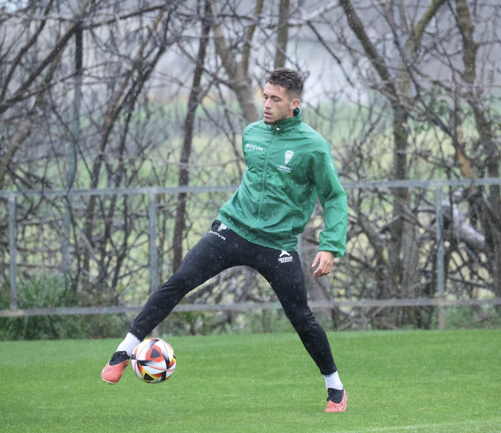 Isma Ruiz, durante el entrenamiento de este viernes en la Ciudad Deportiva.
