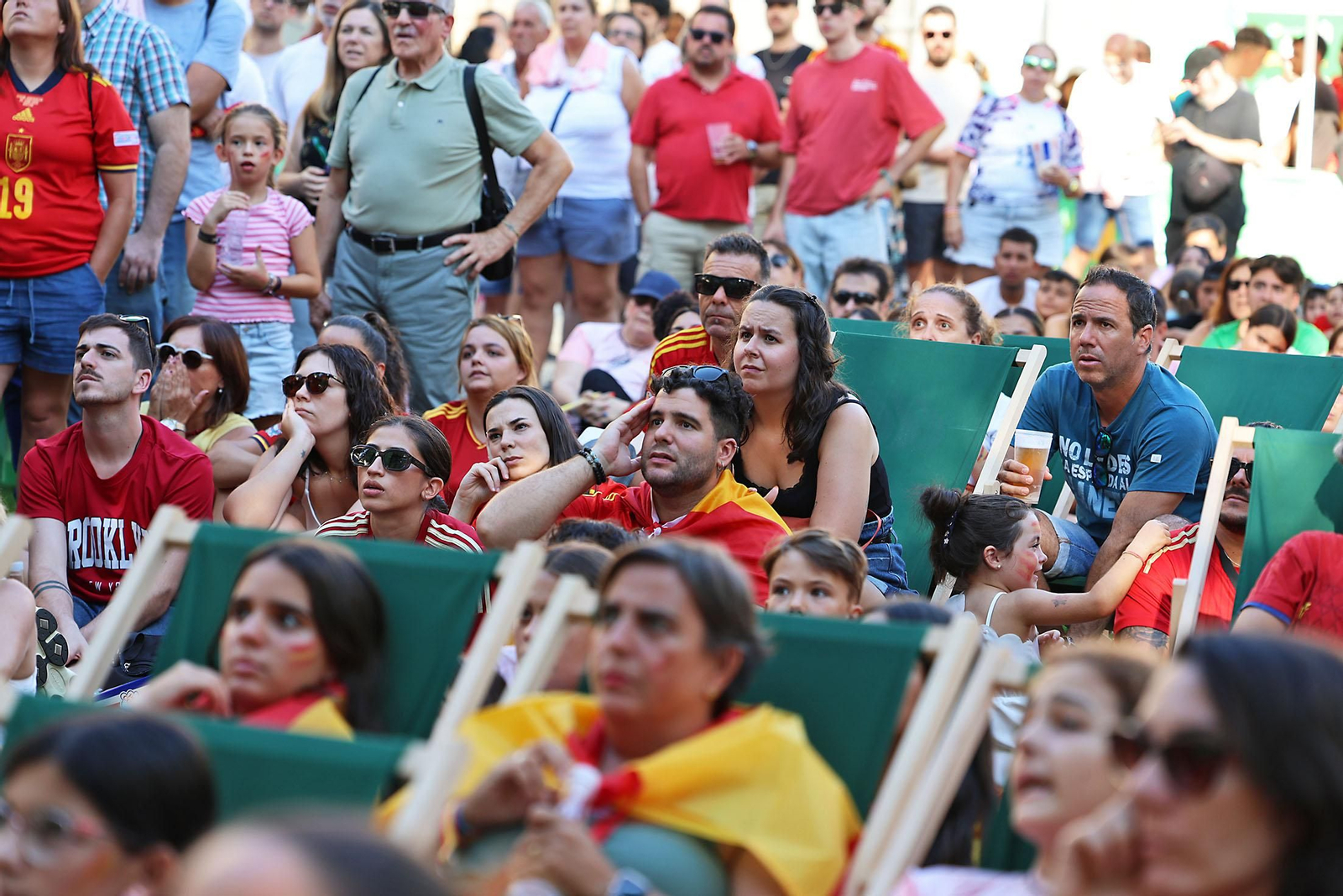 Imágenes de la Fan zone en Huelva de la Final de la Eurocopa entre Inglaterra y España Imágenes de la Fan zone en Huelva de la Final de la Eurocopa entre Inglaterra y España