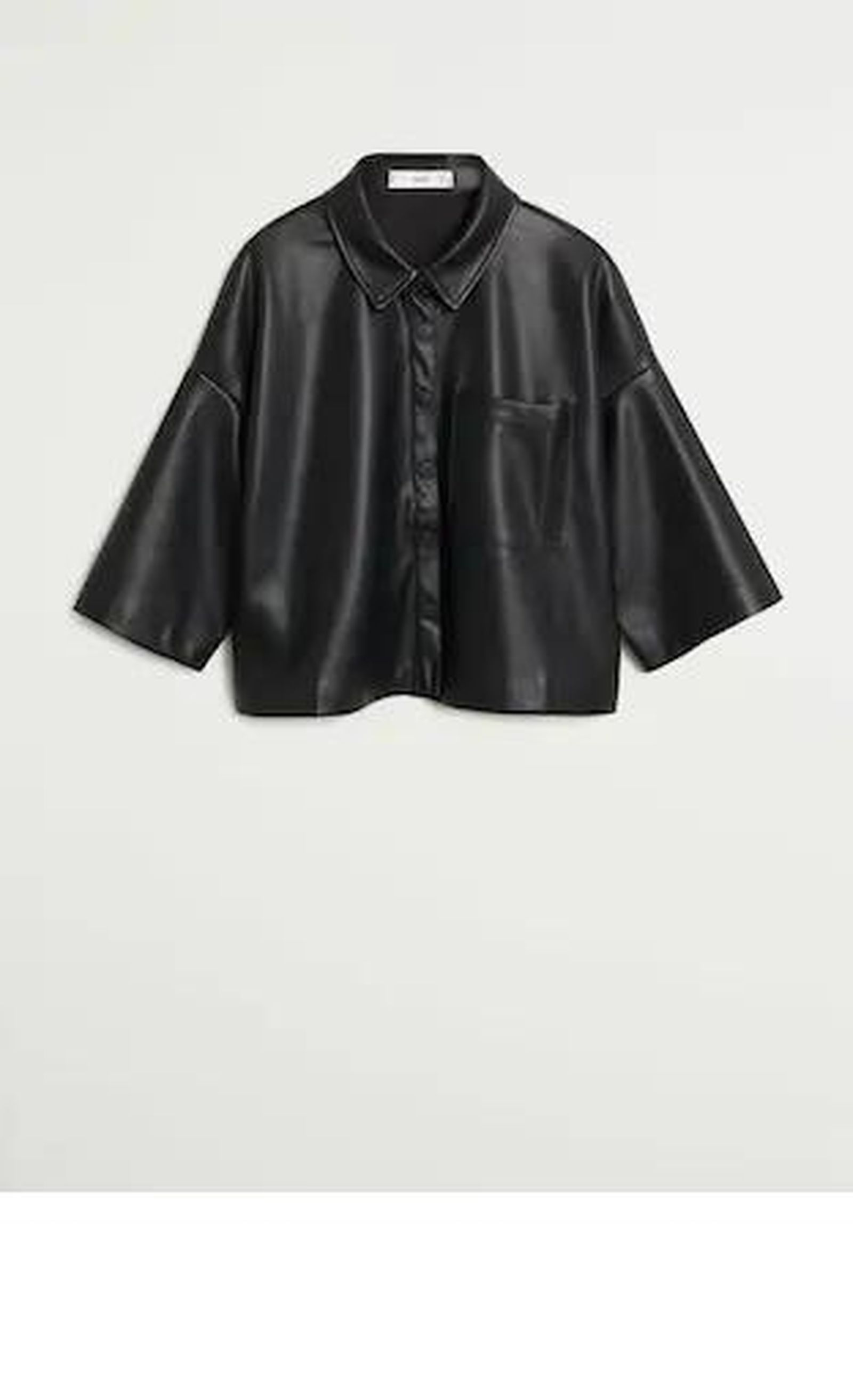 Camisa efecto piel de Mango.