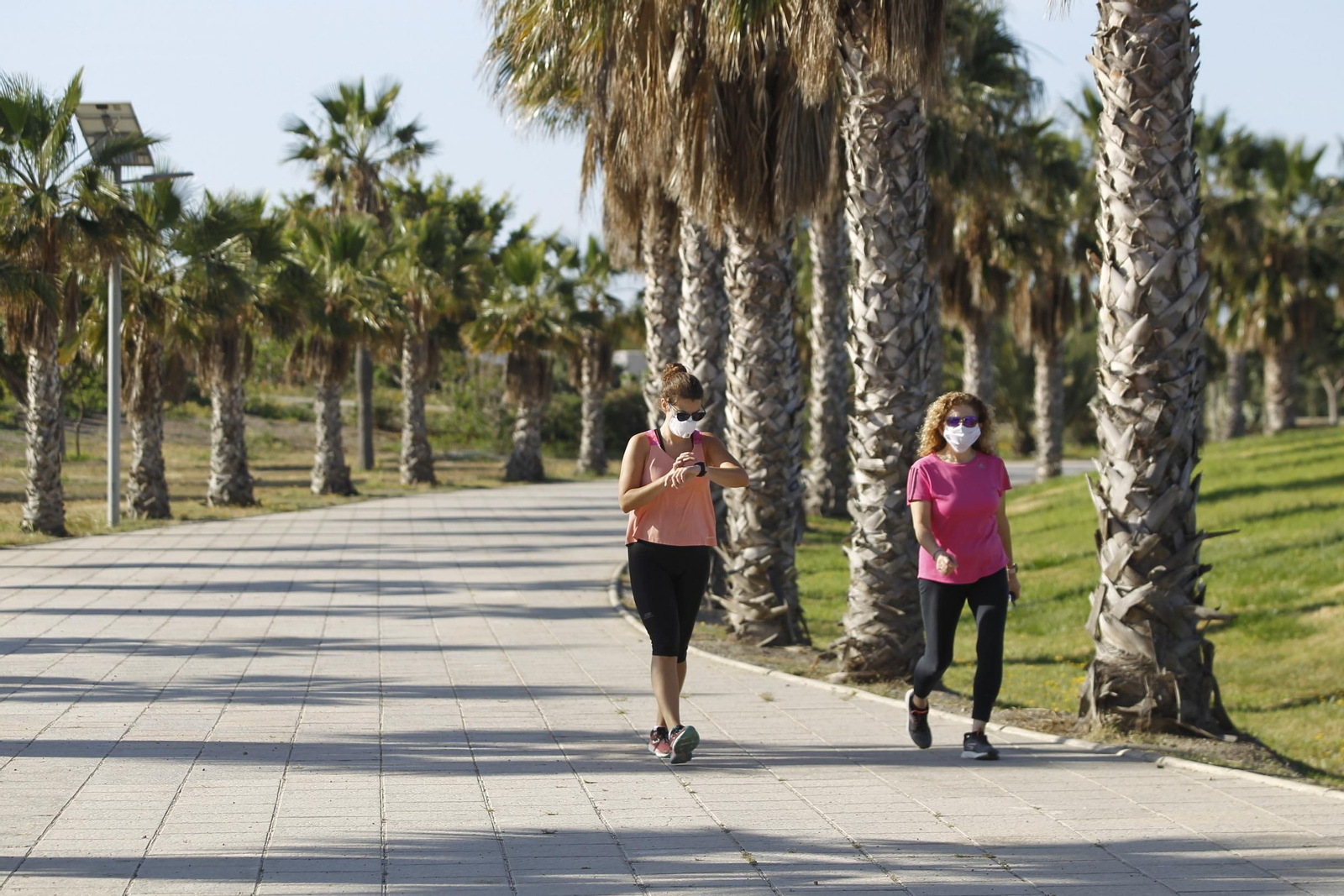 Fotogalería domingo de deporte en coronavirus. COVID-19. Almería