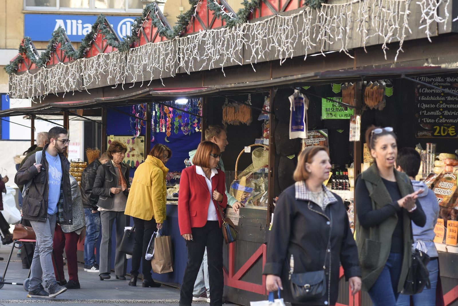 Mercado navideño de la plaza de Las Tendillas.