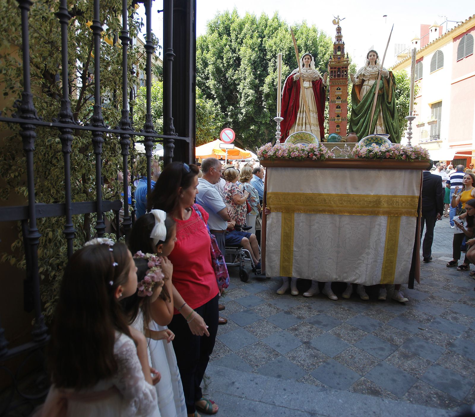 Imágenes del Corpus de Triana y de la Iglesia de la Magdalena