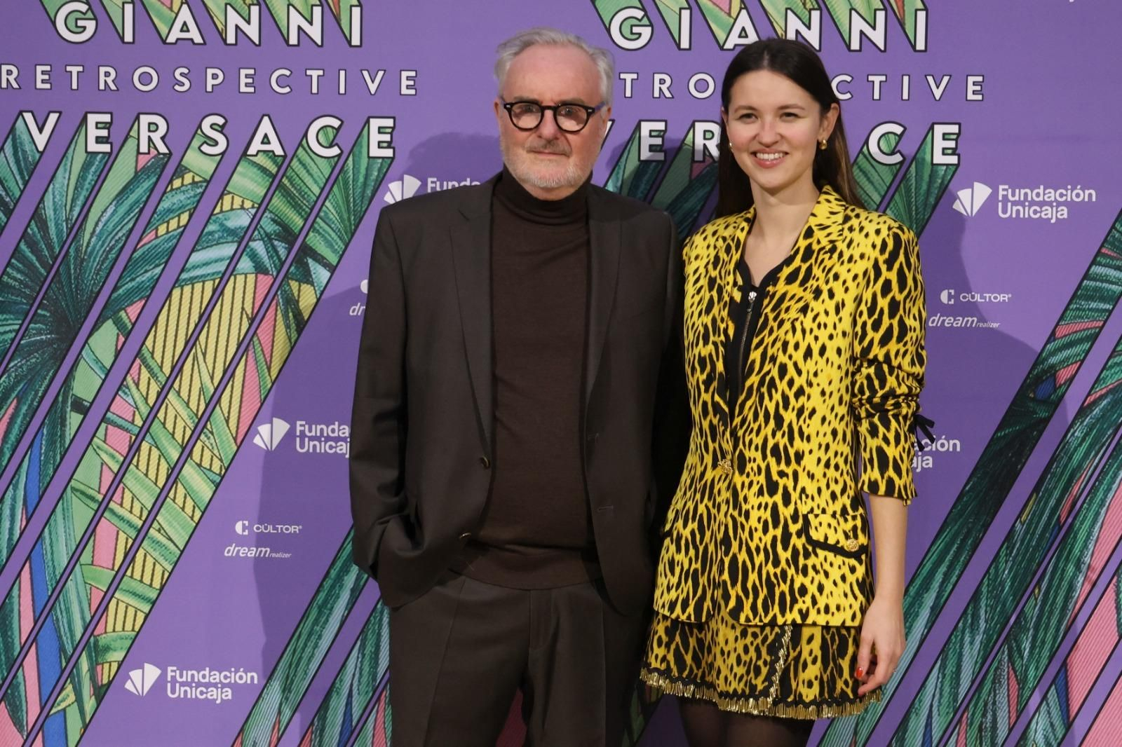 El photocall de la inauguración de la exposición de Versace en Málaga, en imágenes