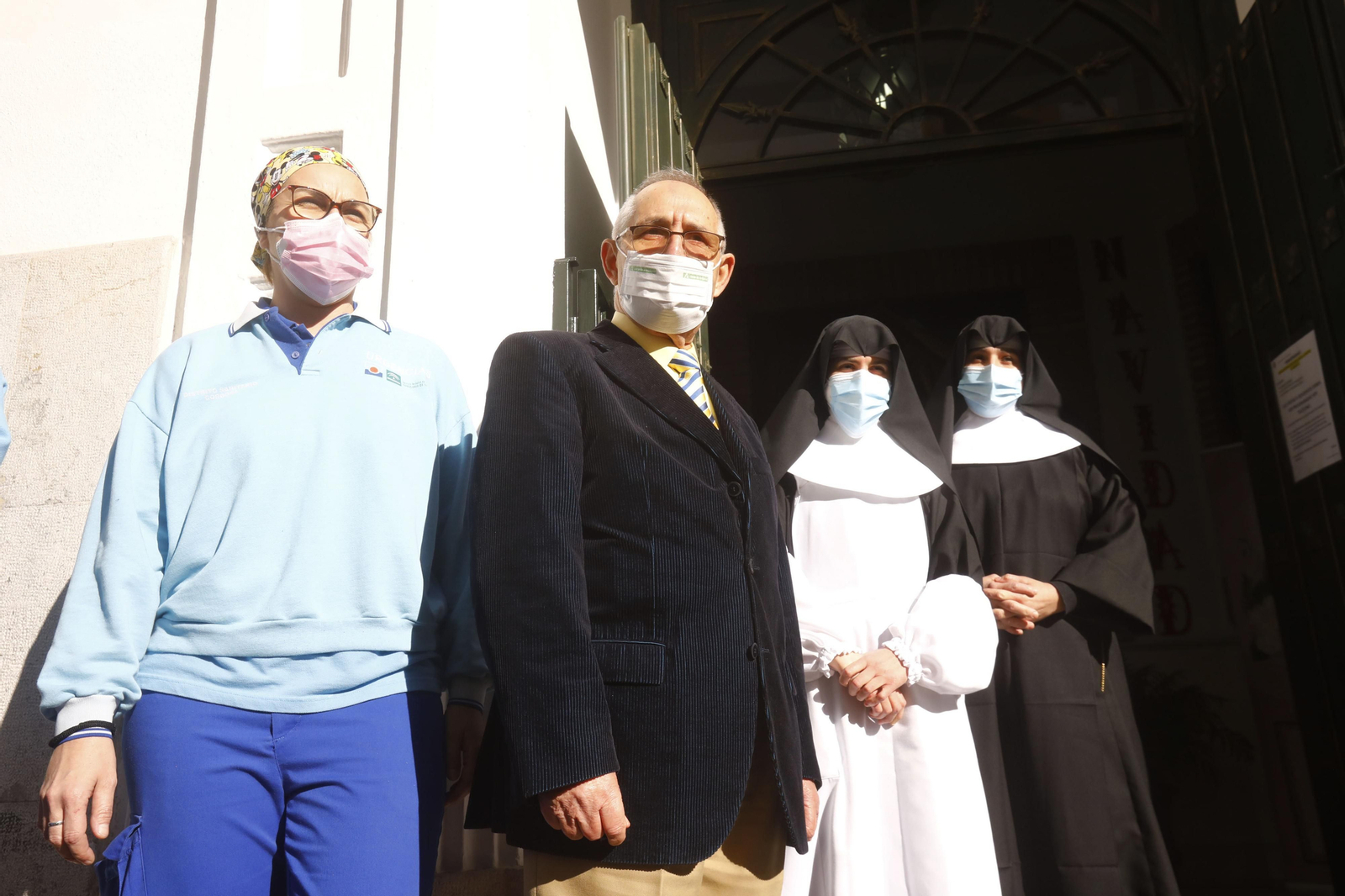 Fotos: La vacuna contra el coronavirus llega cargada de victoria y esperanza