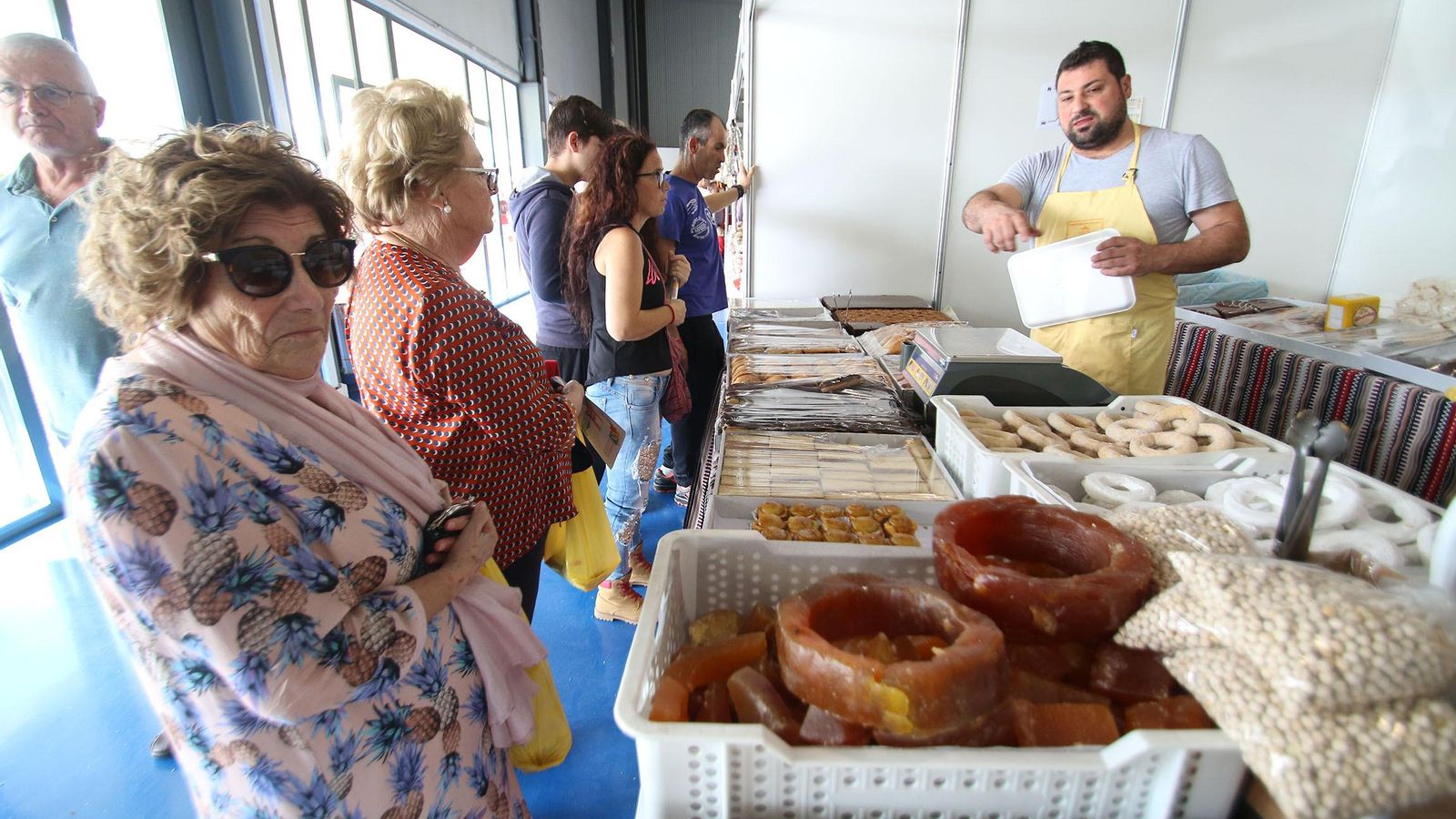 Dulces típicos que atrajeron a multitud de visitantes.