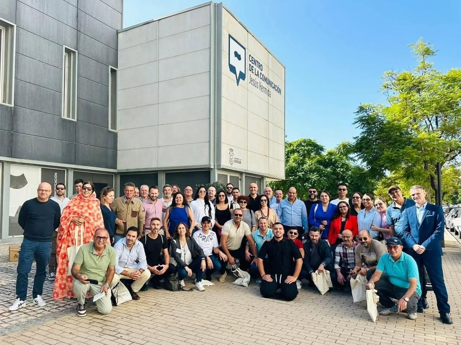 El grupo en el Centro de la Comunicación Jesús Hermida, en Huelva.