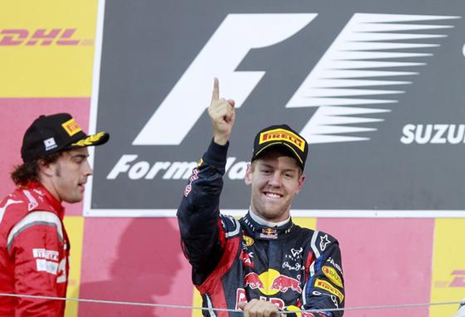Sebastian Vettel gana en Suzuka su segundo mundial a cuatro carreras del final del campeonato. / EFE