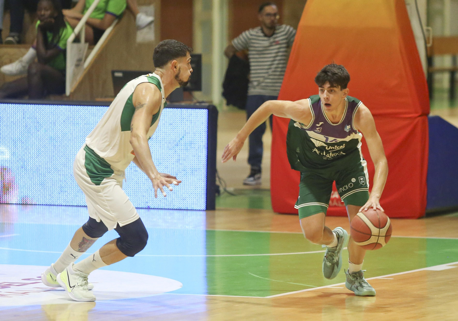 Las fotos del Unicaja EBA - Vikingos Syngenta Murgui