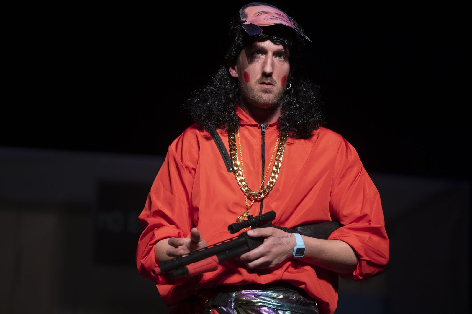 Imágenes de la actuación del cuarteto de Huelva "El plan Bellavista" en el Carnaval Colombino