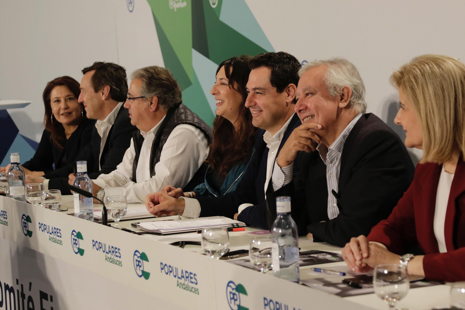 Crespo, Hernando, Zoido, López, Moreno, Arenas y Báñez, en el Comité Ejecutivo del Partido Popular andaluz.