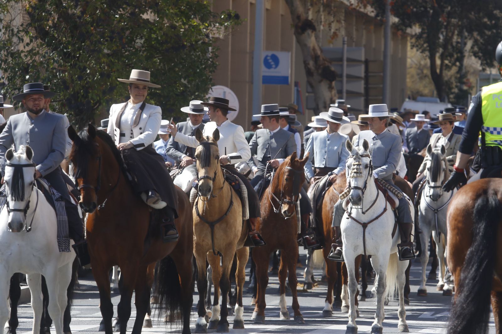 La marcha hípica en Córdoba por el 28-F, en fotografias.