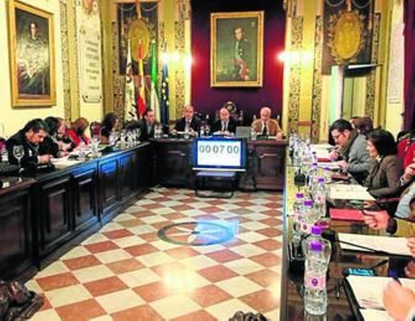 Sesión plenaria celebrada en el Ayuntamiento de Antequera. Sesión plenaria celebrada en el Ayuntamiento de Antequera.