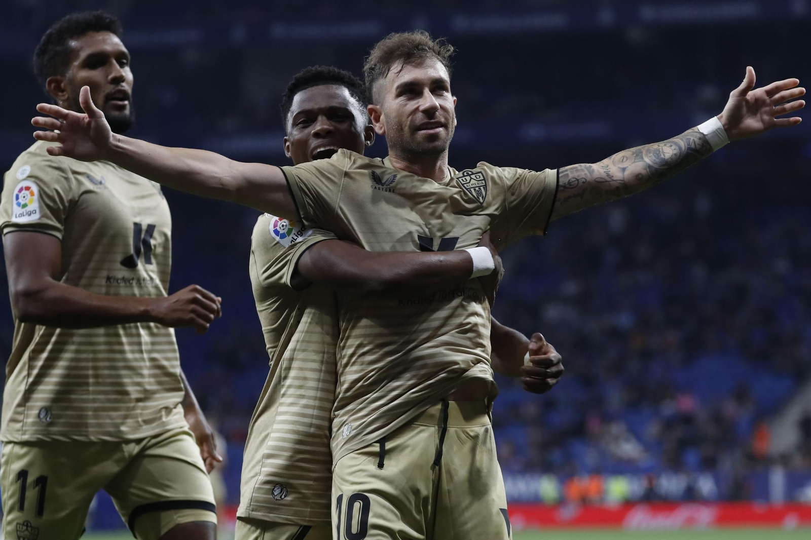 Embarba celebra el gol de la permanencia en el feudo espanyolista. Embarba celebra el gol de la permanencia en el feudo espanyolista.