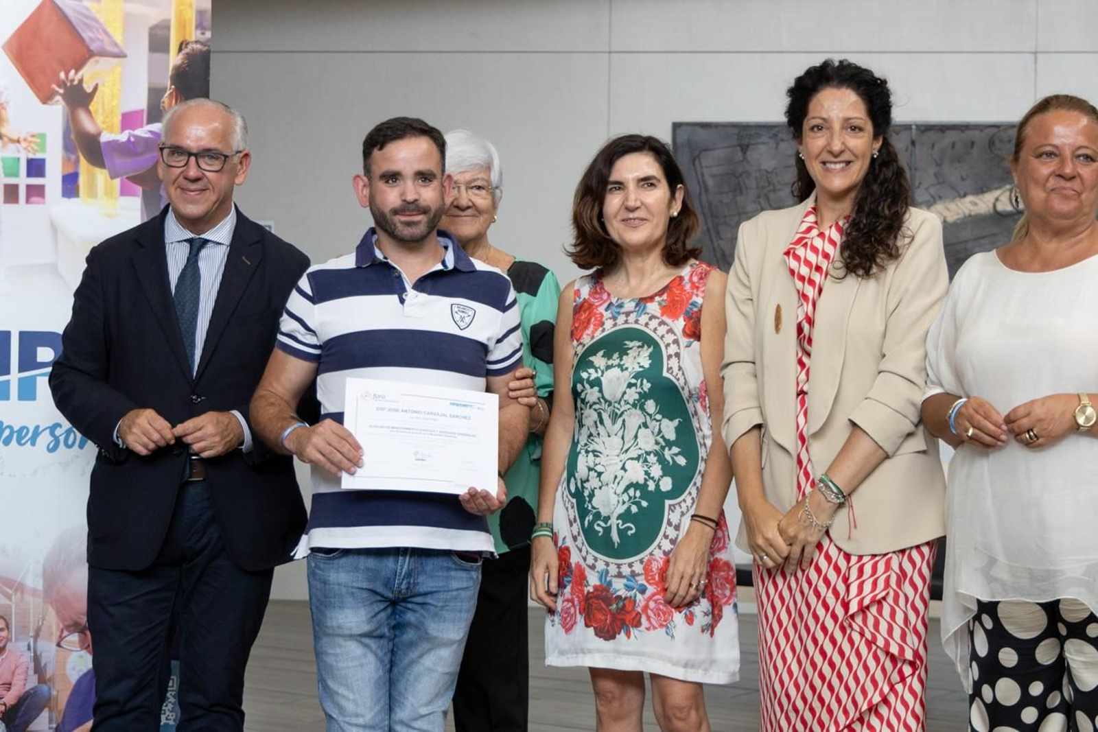 Visita de la consejera a las instalaciones de Aprompsi
