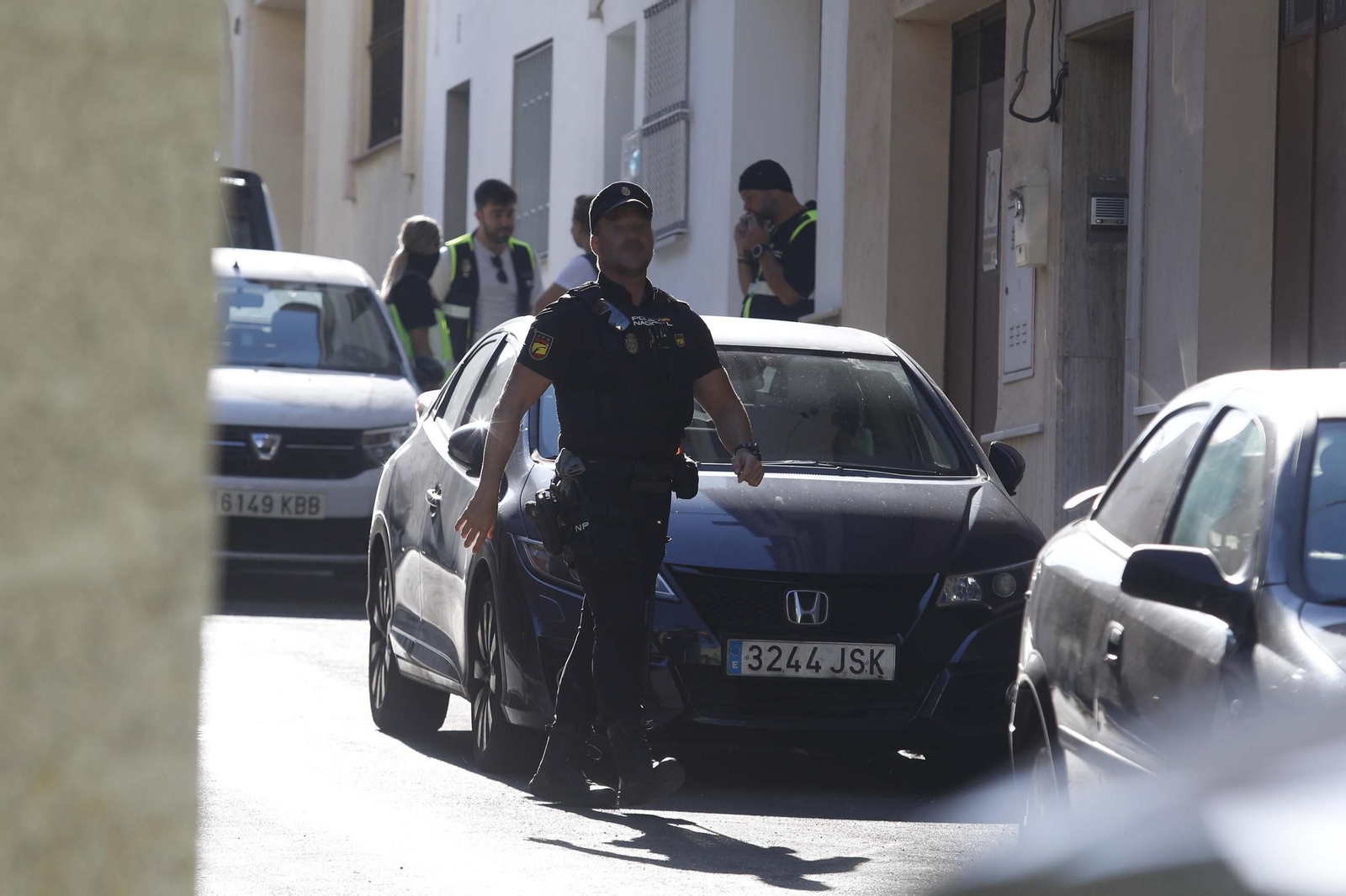 Fotos del operativo contra el tráfico de drogas en la barriada de La Bajadill, en Algeciras