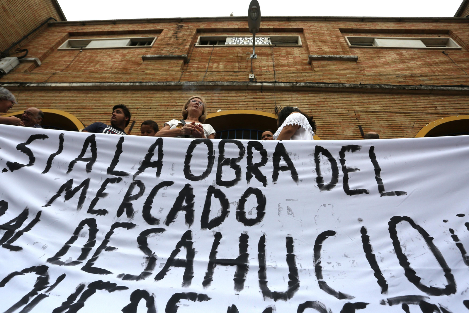 Más imágenes de la protesta de los minoristas del mercado de San Sebastián