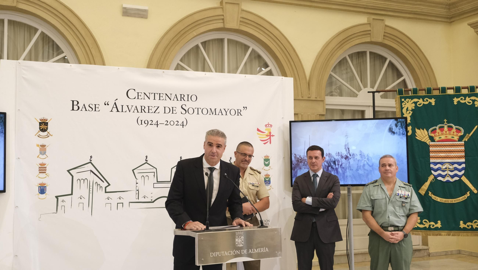 Imágenes del centenario de la Base del Ejército de Tierra "Álvarez de Sotomayor"