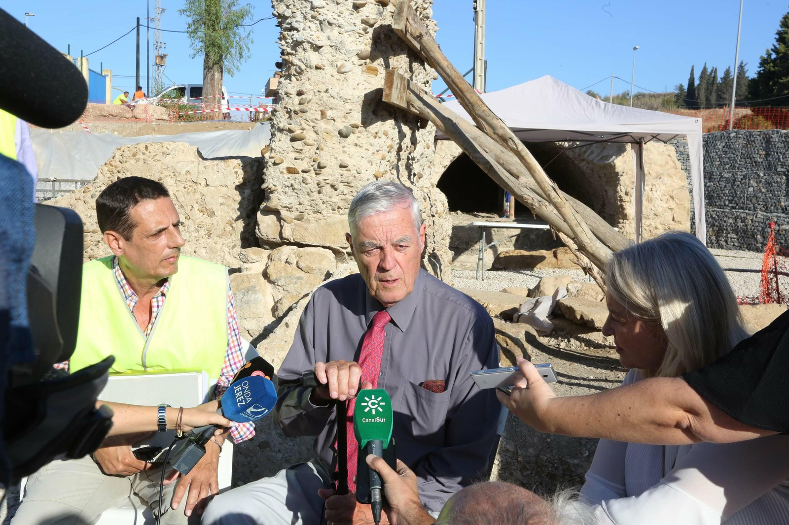 Imágenes del yacimiento arqueológico de La Corta