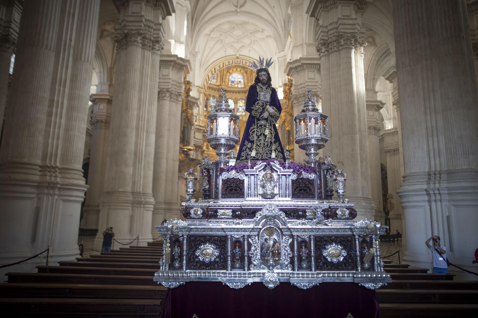 Solemne Procesión Extraordinaria de Alabanza de Nuestro Padre Jesús del Rescate de Granada, Octubre 2025.jpg