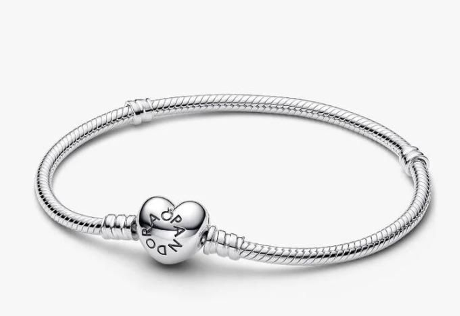 Pulsera Diseño Cadena de Serpiente y Corazón de Moments