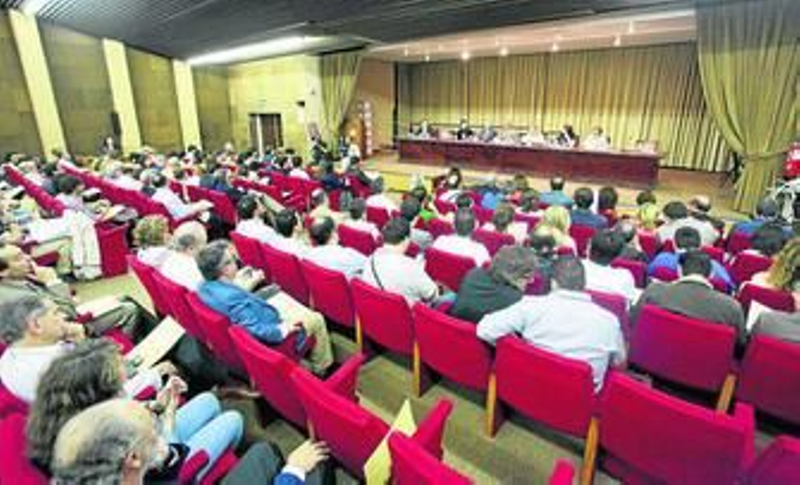 Una imagen de la sesión constitutiva de ayer del Claustro de la Universidad de Sevilla.