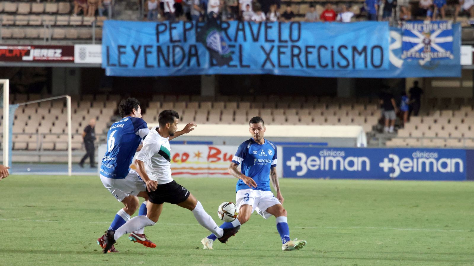 Imágenes del I Trofeo Pepe Ravelo entre Xerez DFC y Córdoba CF en Chapín