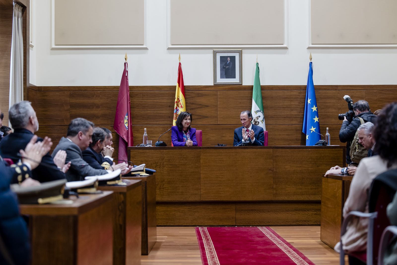 Las imágenes de la visita de la ministra de defensa Margarita Robles a Chiclana con motivo del 212 aniversario de la  Batalla de la Barrosa.