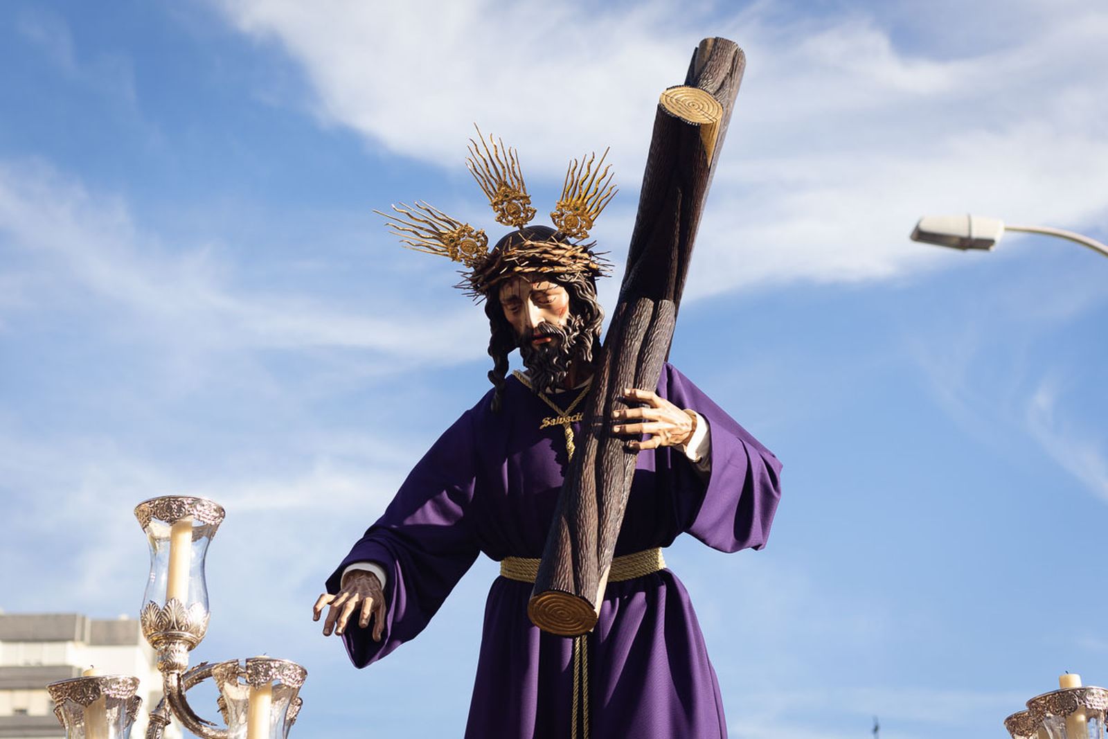 Imágenes de la procesión de Nuestro Padre Jesús de la Salvación