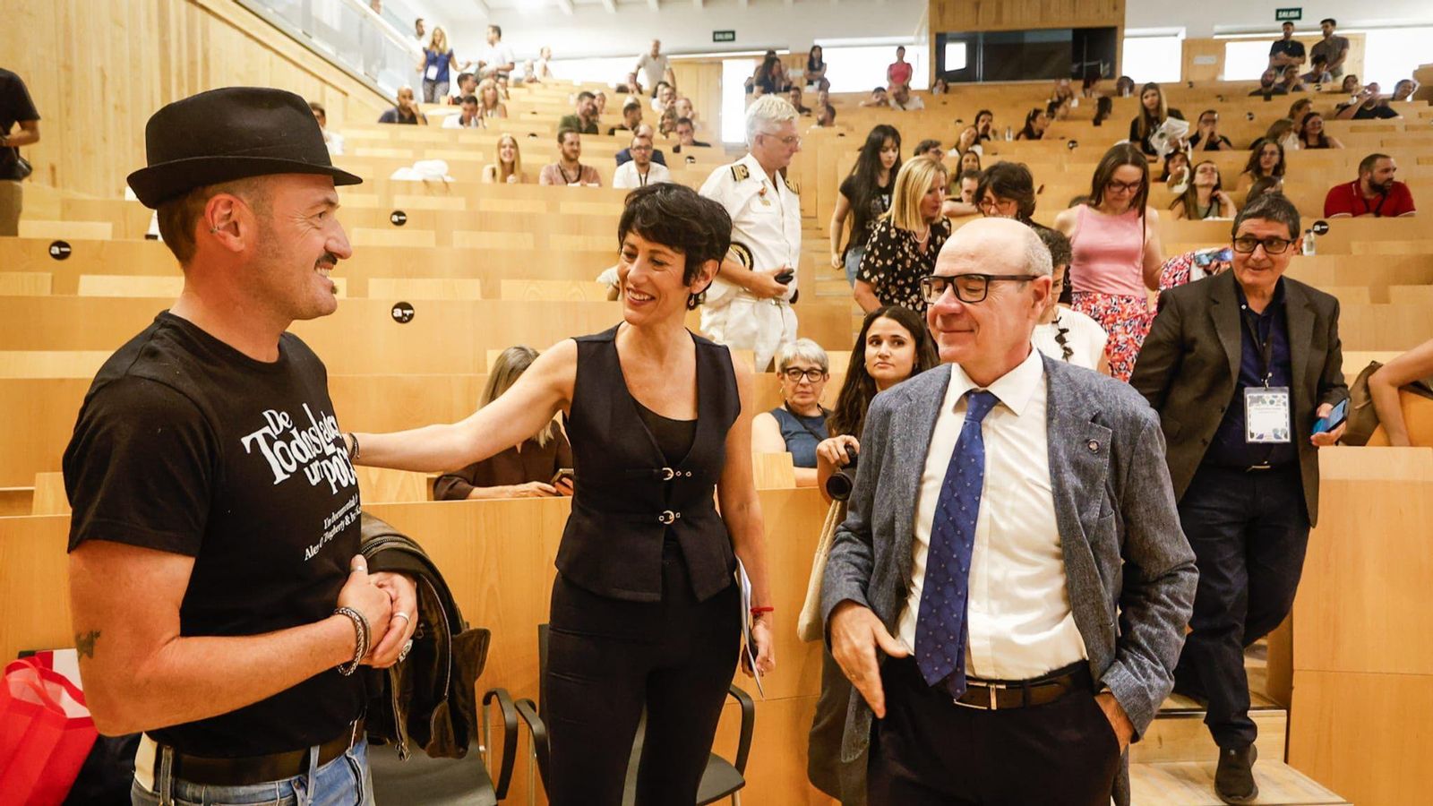 El rector de la Universidad de Granada, Pedro Mercado, y la ministra de Inclusión, Elma Saiz, clausuran el congreso ‘FOM@Play’