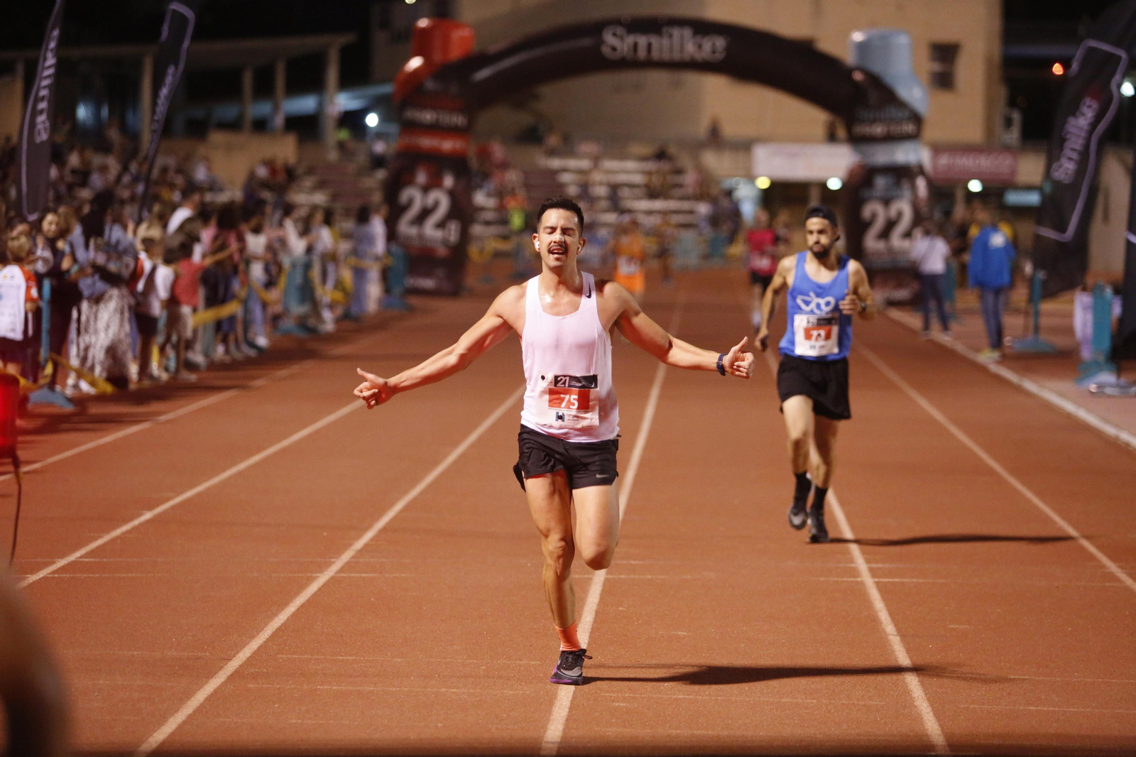 Las mejores fotos de la 21 edición de la Nocturna Trotacalles de Córdoba