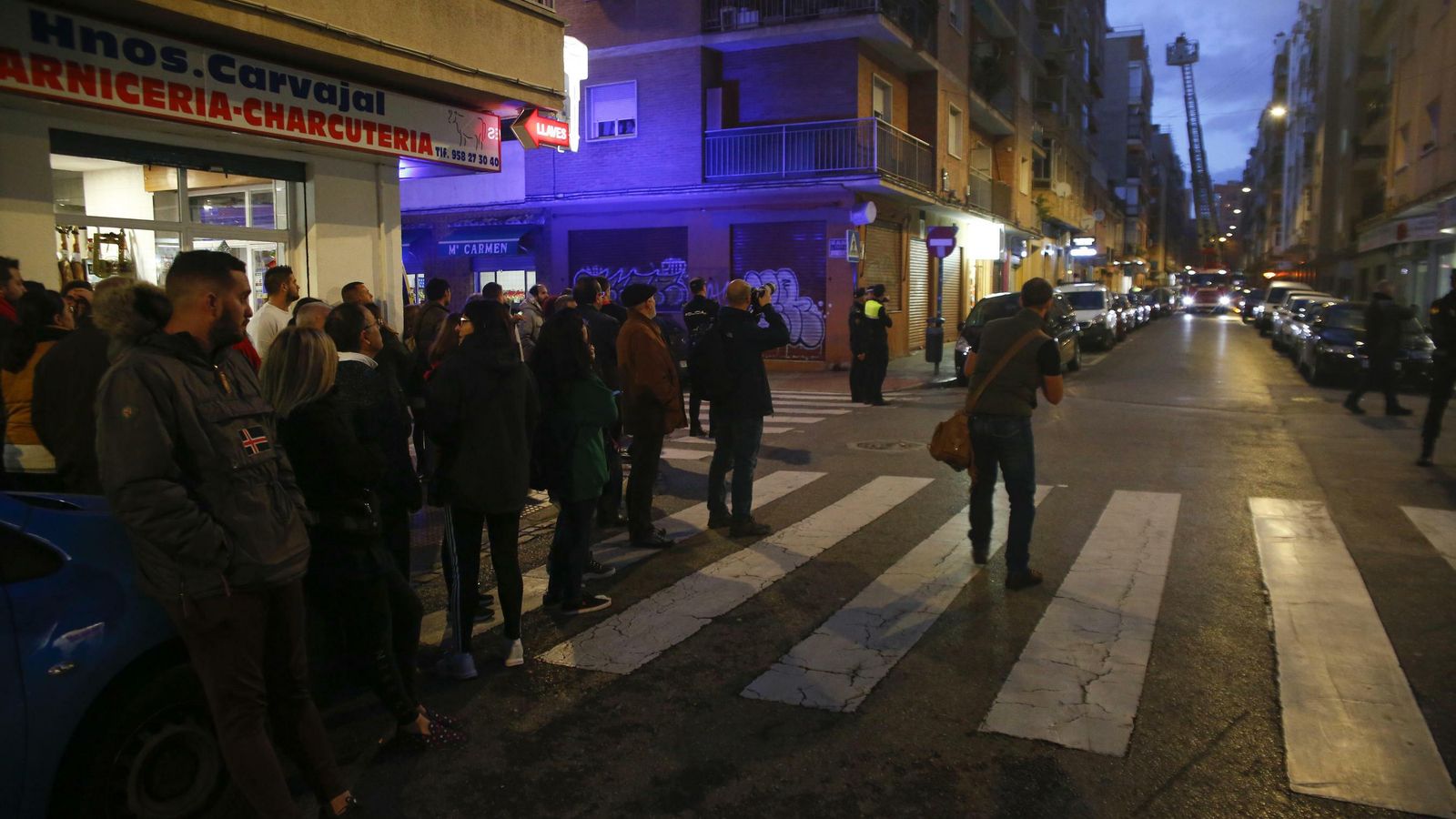 El bloque afectado y el colindante fueron desalojados.