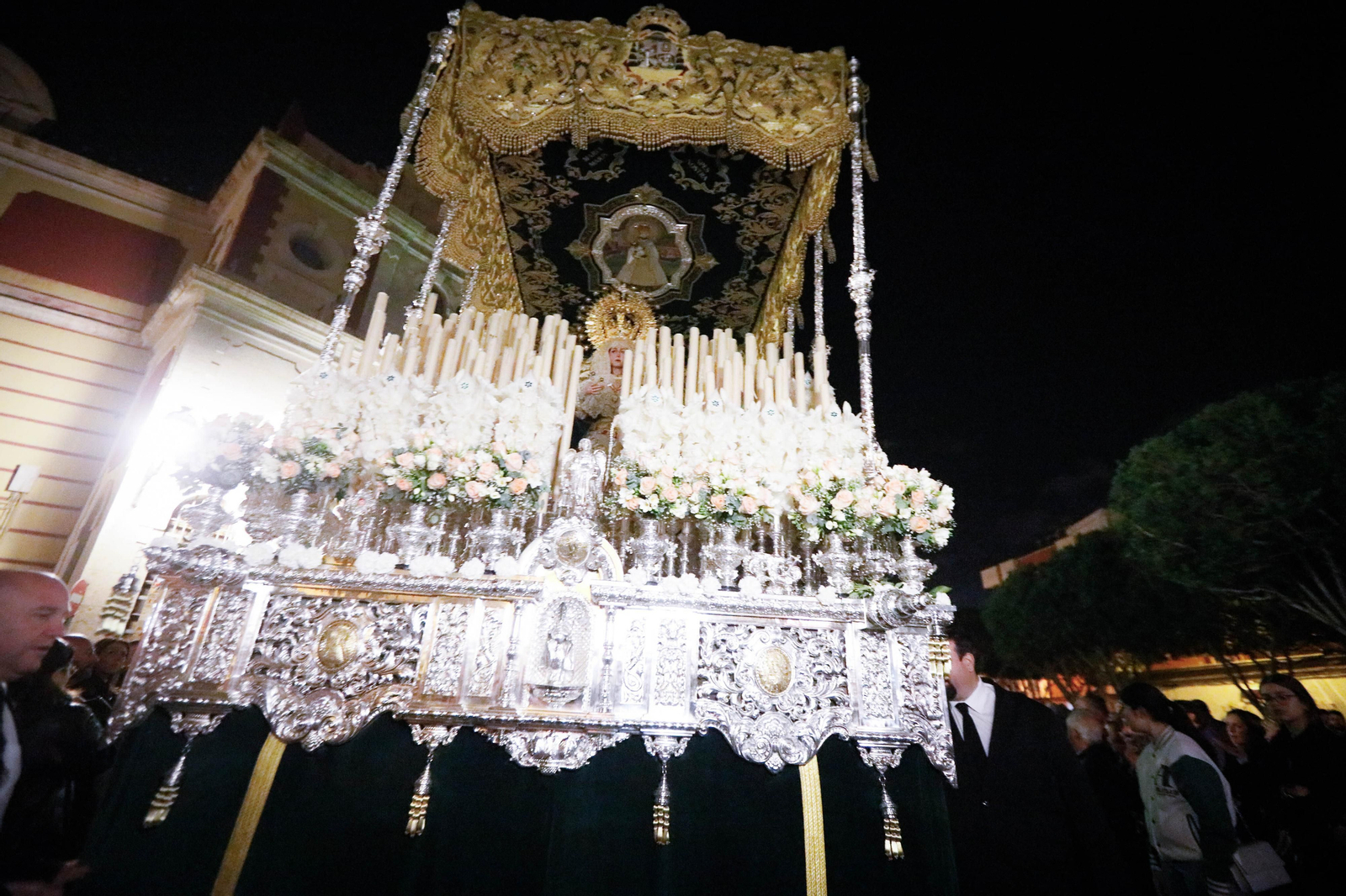 Las mejores fotos de la procesión de La Macarena en Almería