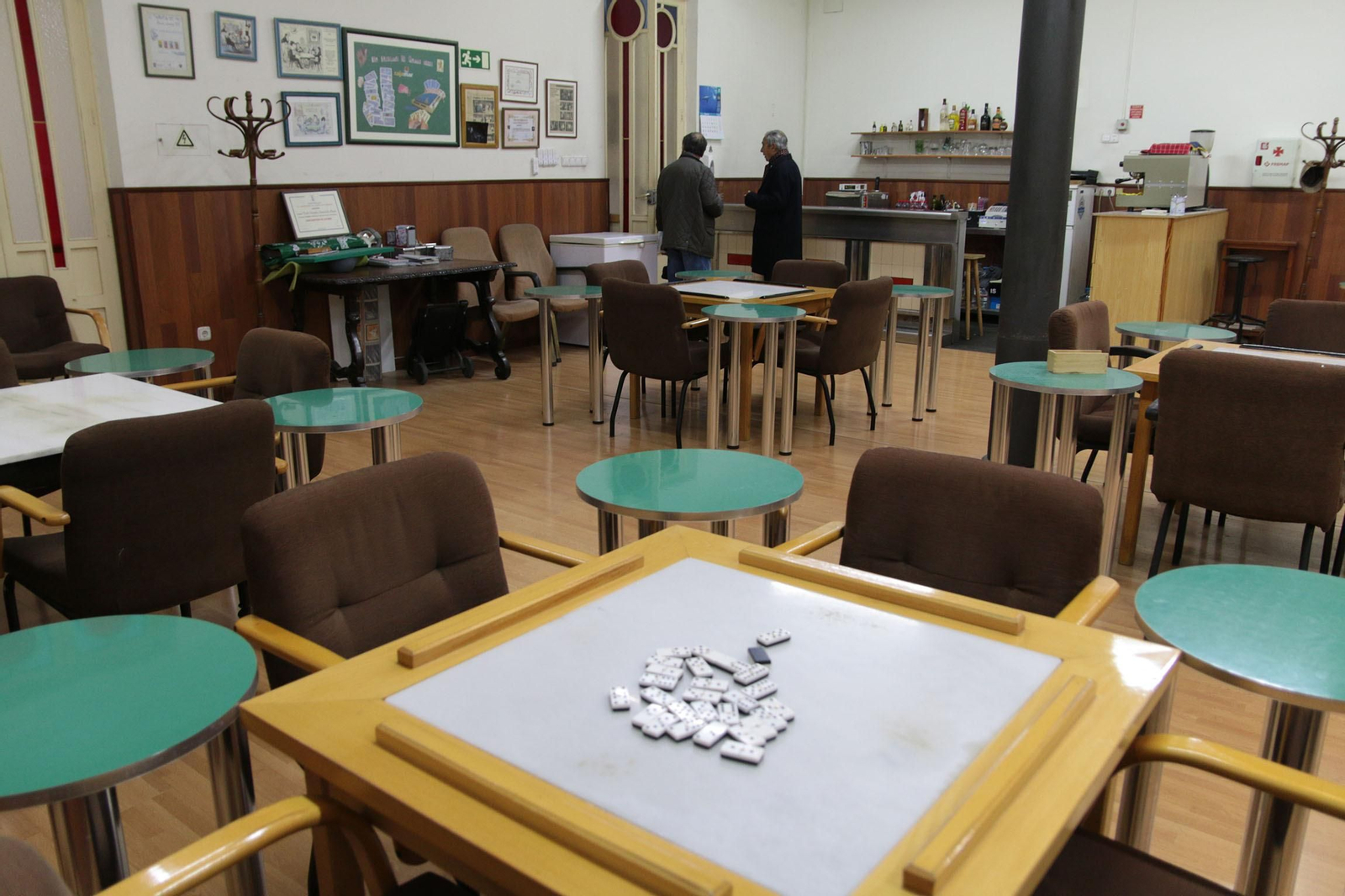 Así de espectaculares son los salones del Círculo Mercantil de Almería