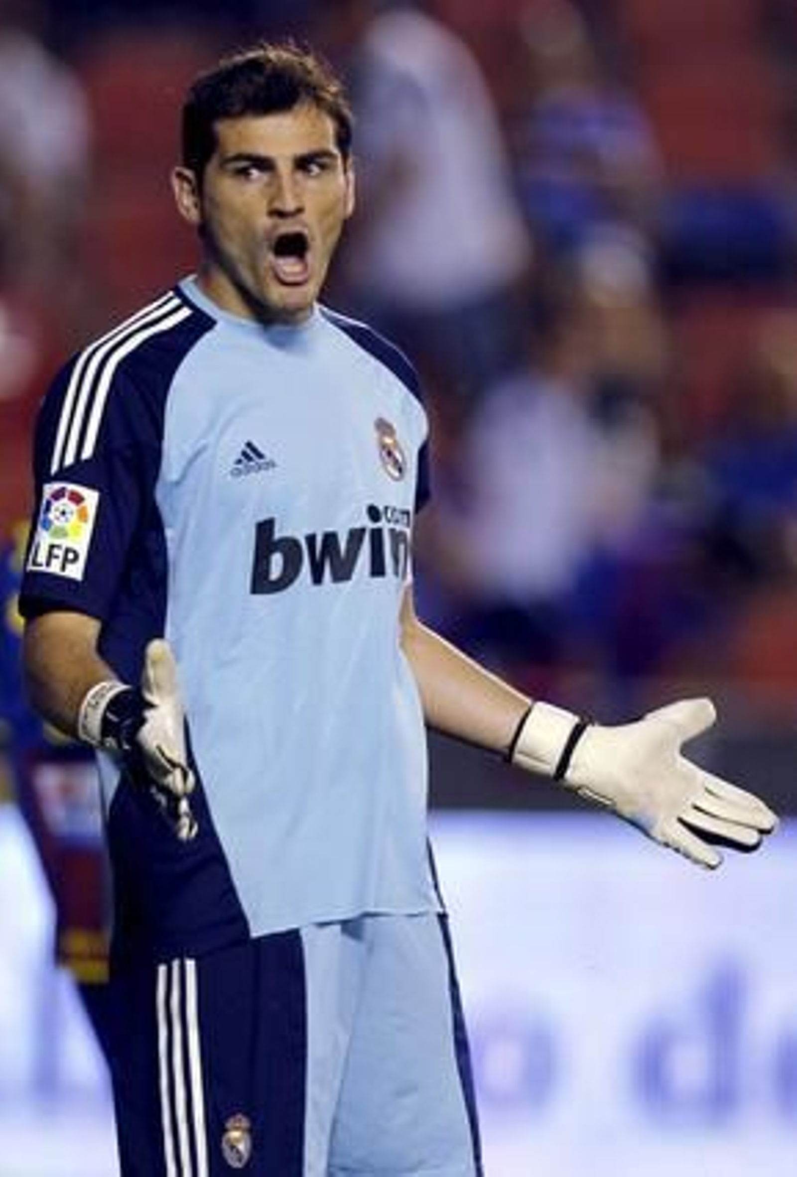 El claro dominio del Levante en el centro del campo impidió que el Real Madrid rompiese el empate a cero entre ambos canjuntos.

Foto: EFE