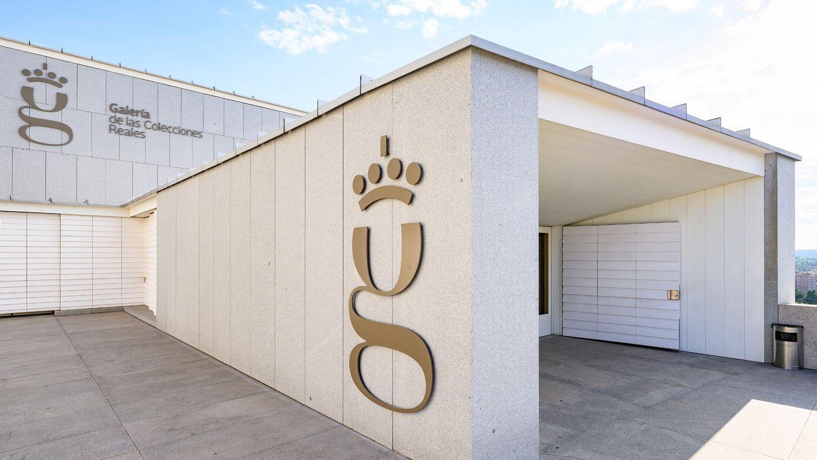 Fachada de la Galería de Colecciones Reales