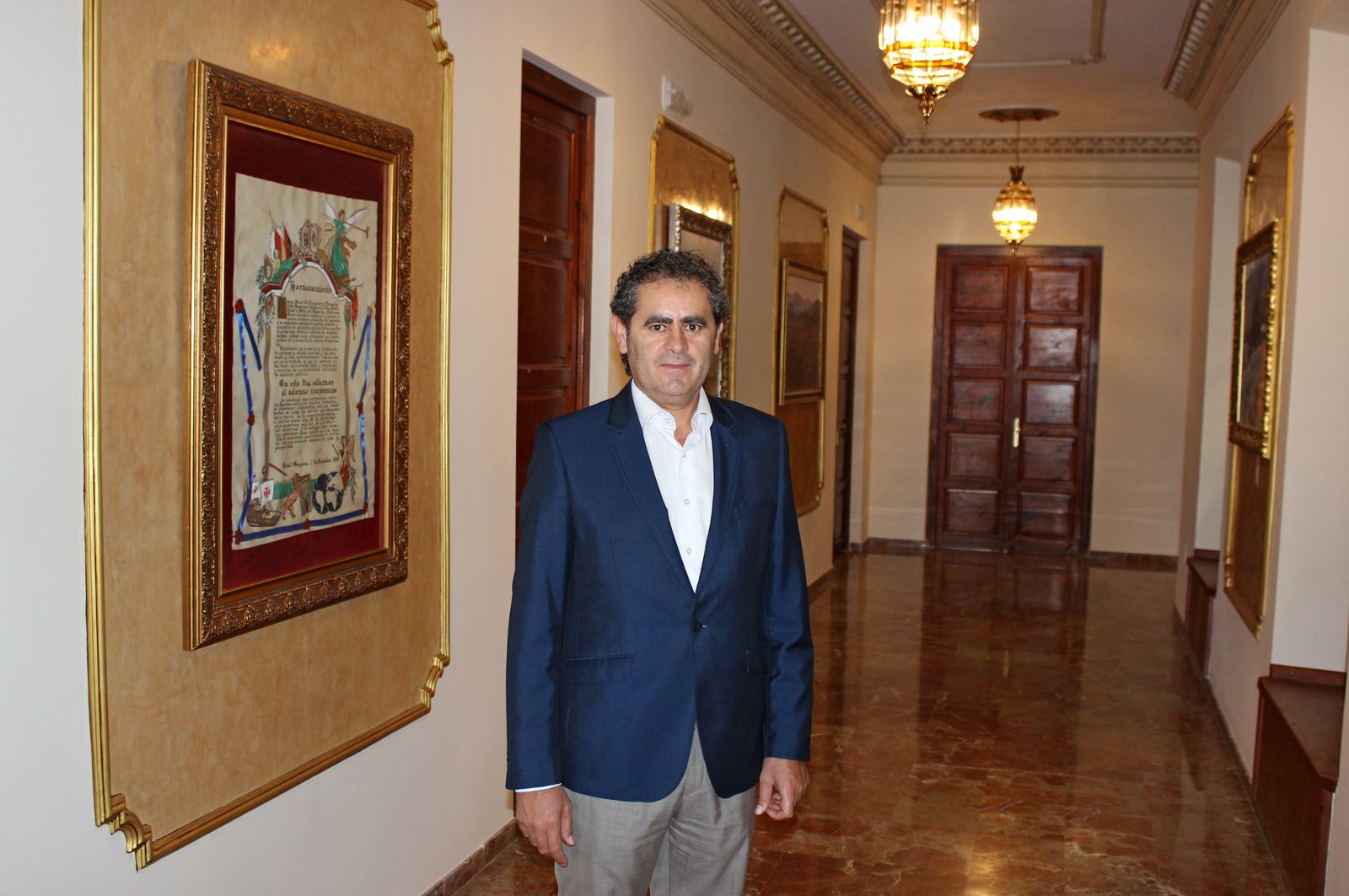 Antonio Torres deja la política tras 16 años como regidor. Vuelve al invernadero.