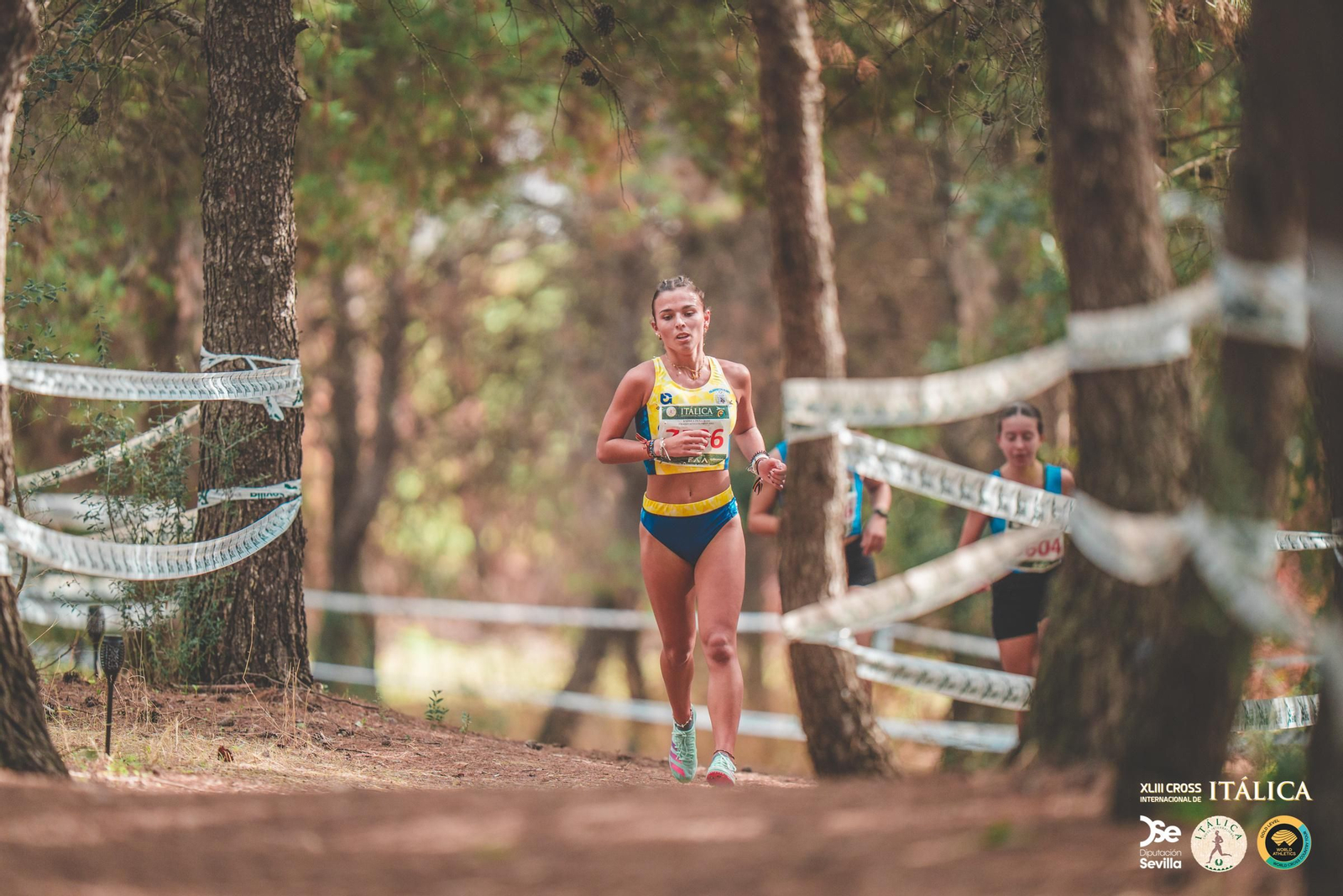 Búscate en las fotos del Cross de Itálica 2025 | 4