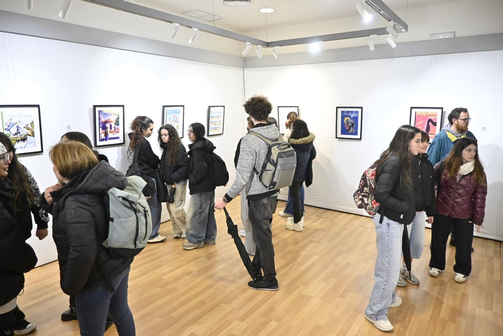 Imágenes de la inauguración de la exposición 'The Onubenser 2025' en Huelva