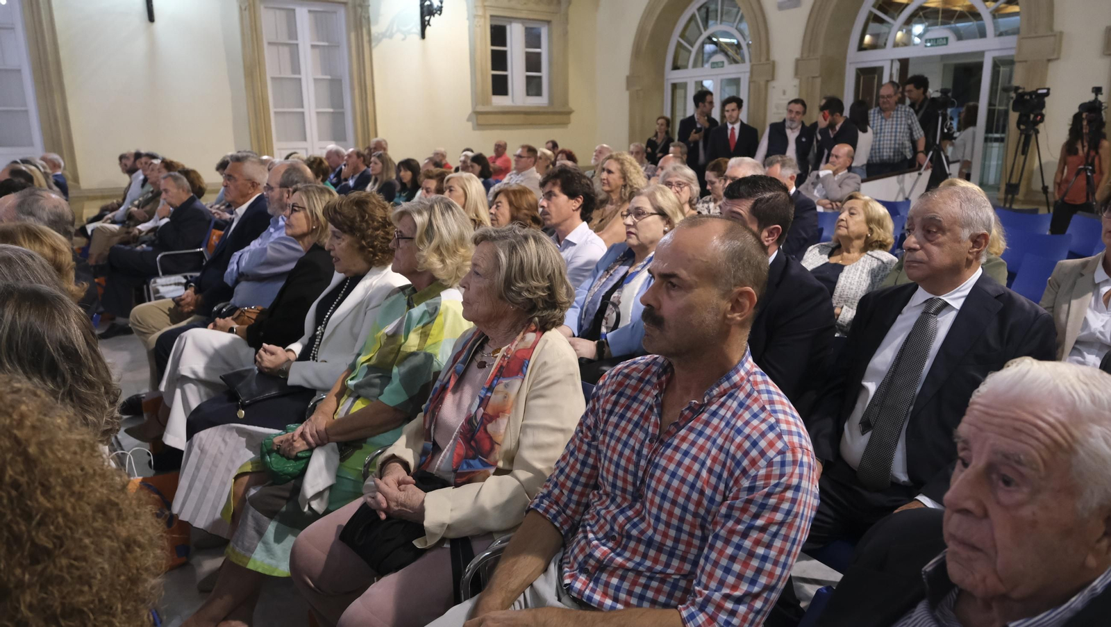 La presentación del libro 'Los Presidentes de la Diputación de Almería', en fotos