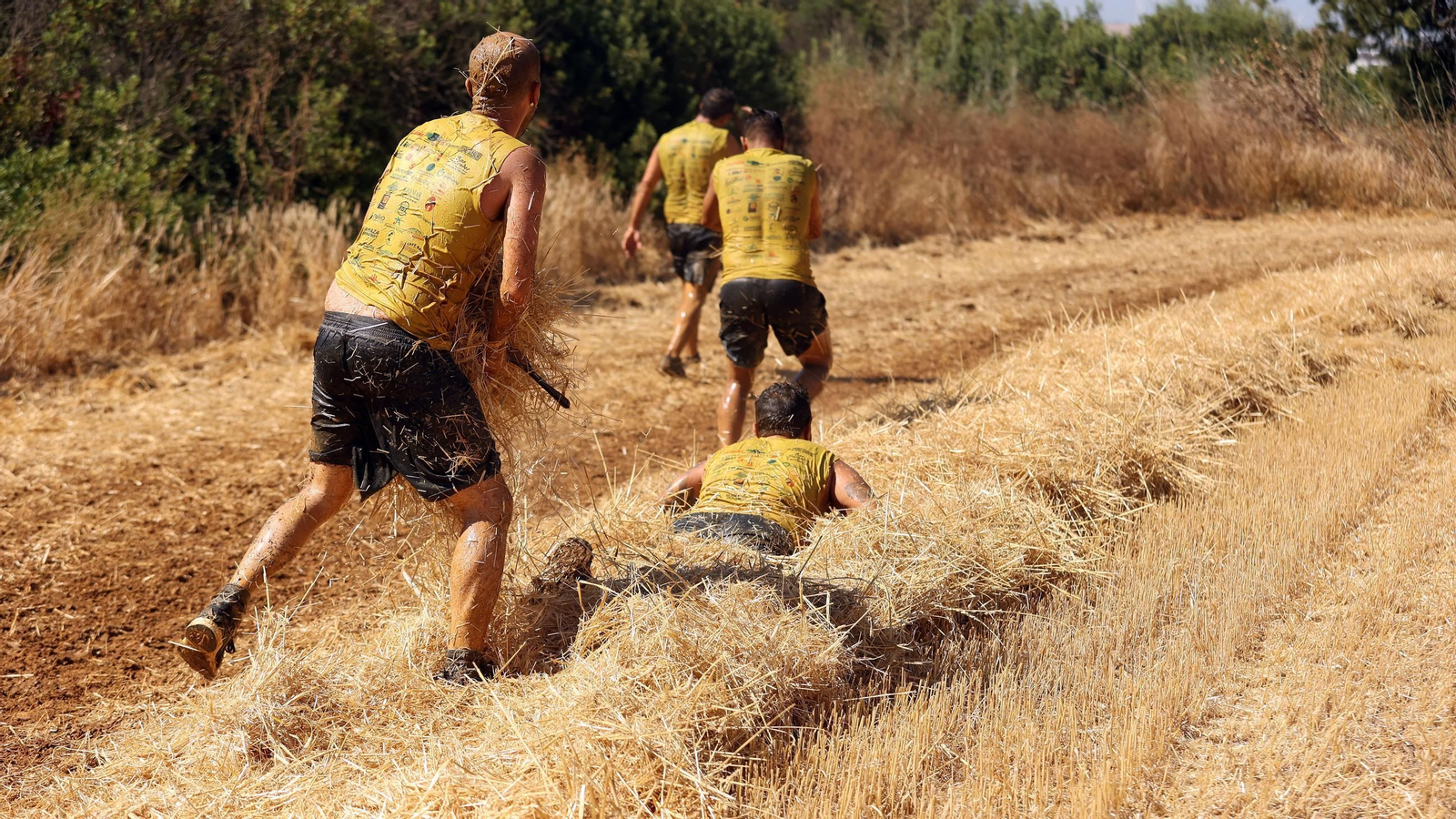 Búscate en la VII Carrera del Barro en La Barca