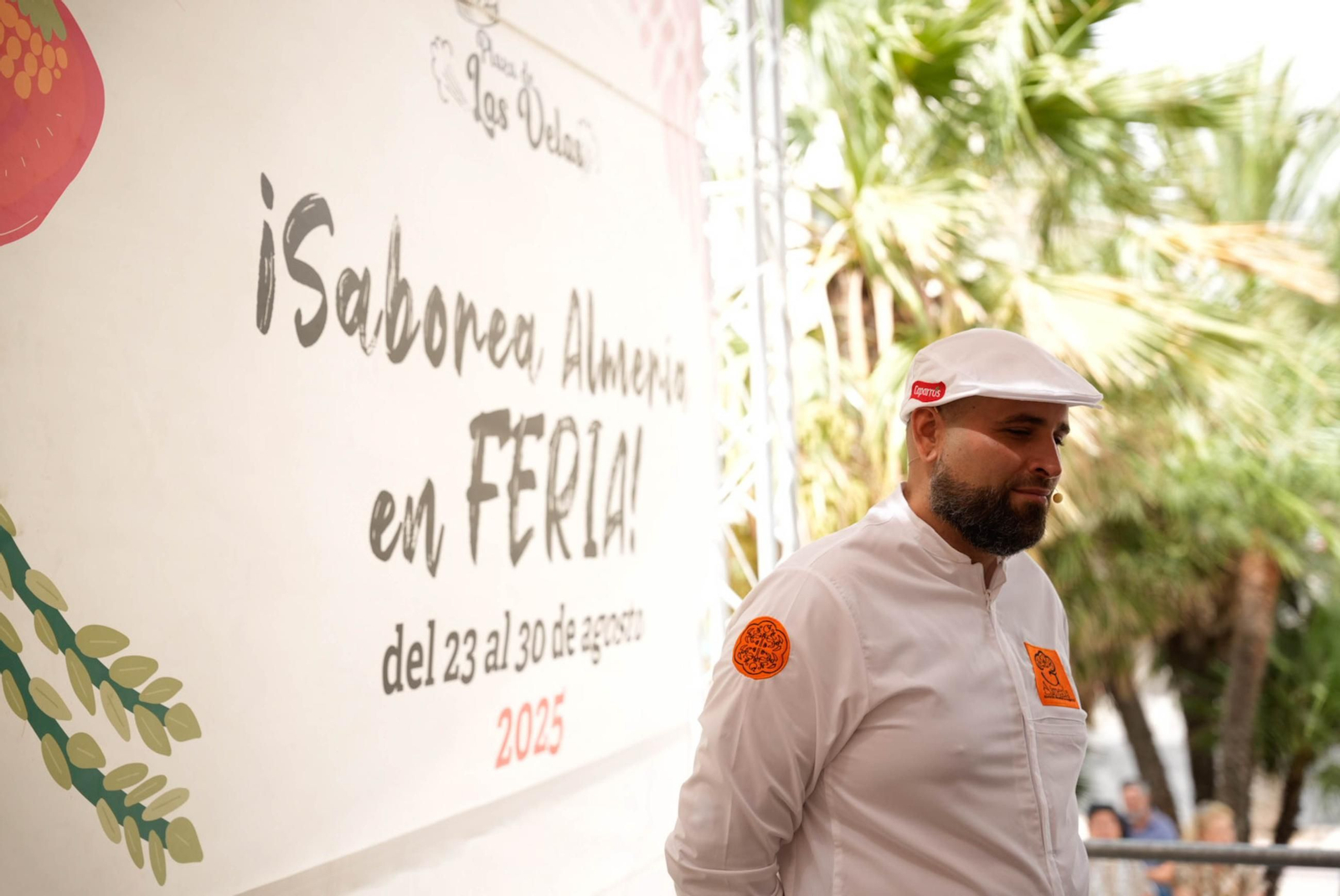La Cofradía del Tomate y la semifinal del concurso gastronómico de la Feria de Almería, en imágenes