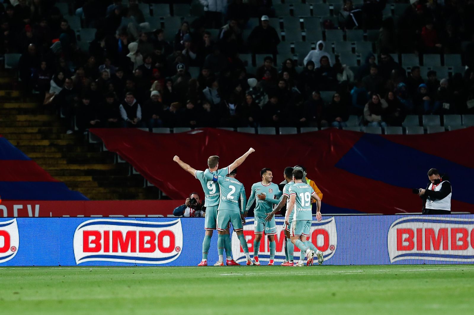 Las fotos del espectacular Barcelona - Atlético de Madrid