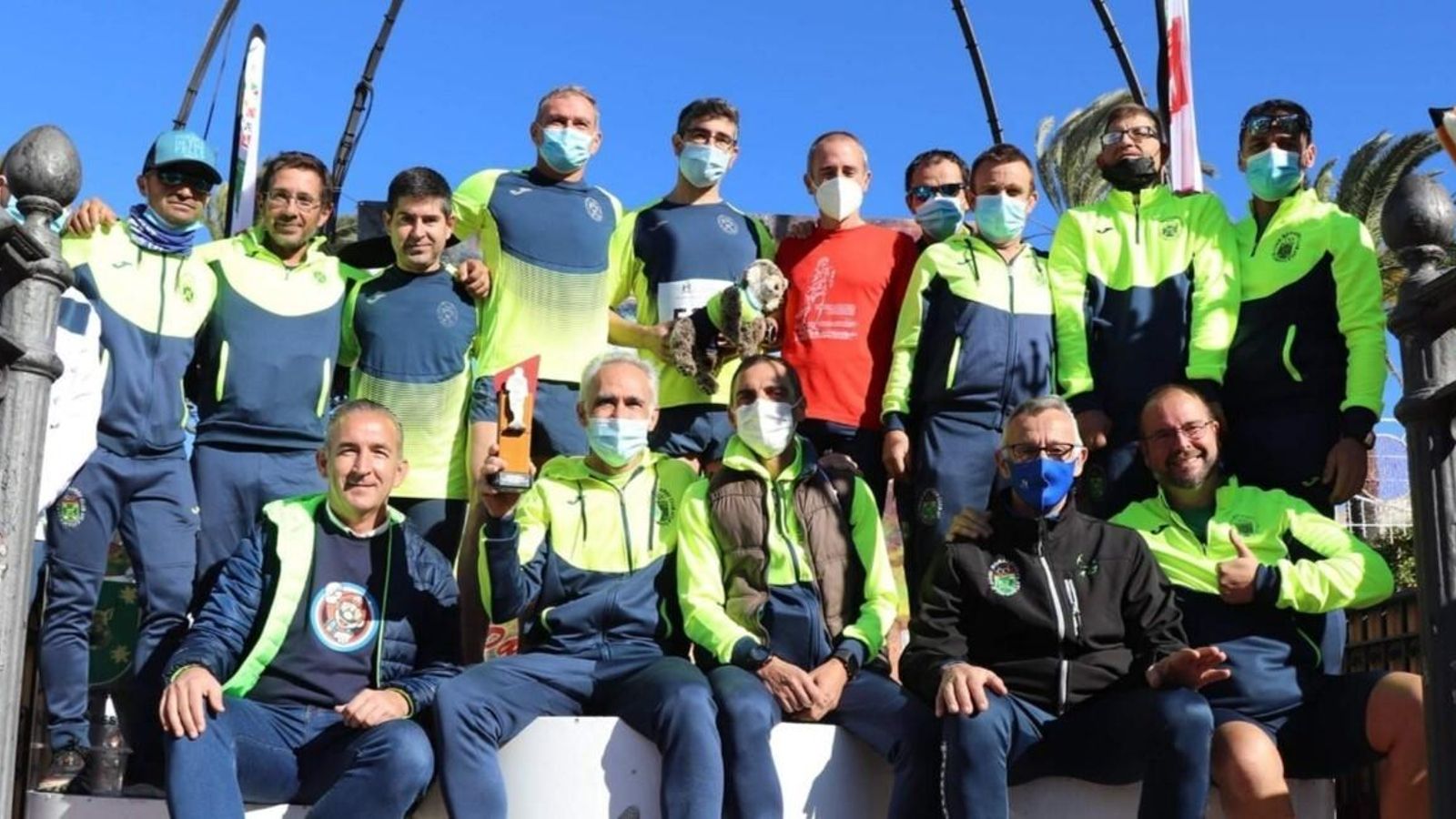 El Lince-Bonares se impuso por equipos tanto en hombres como en mujeres.