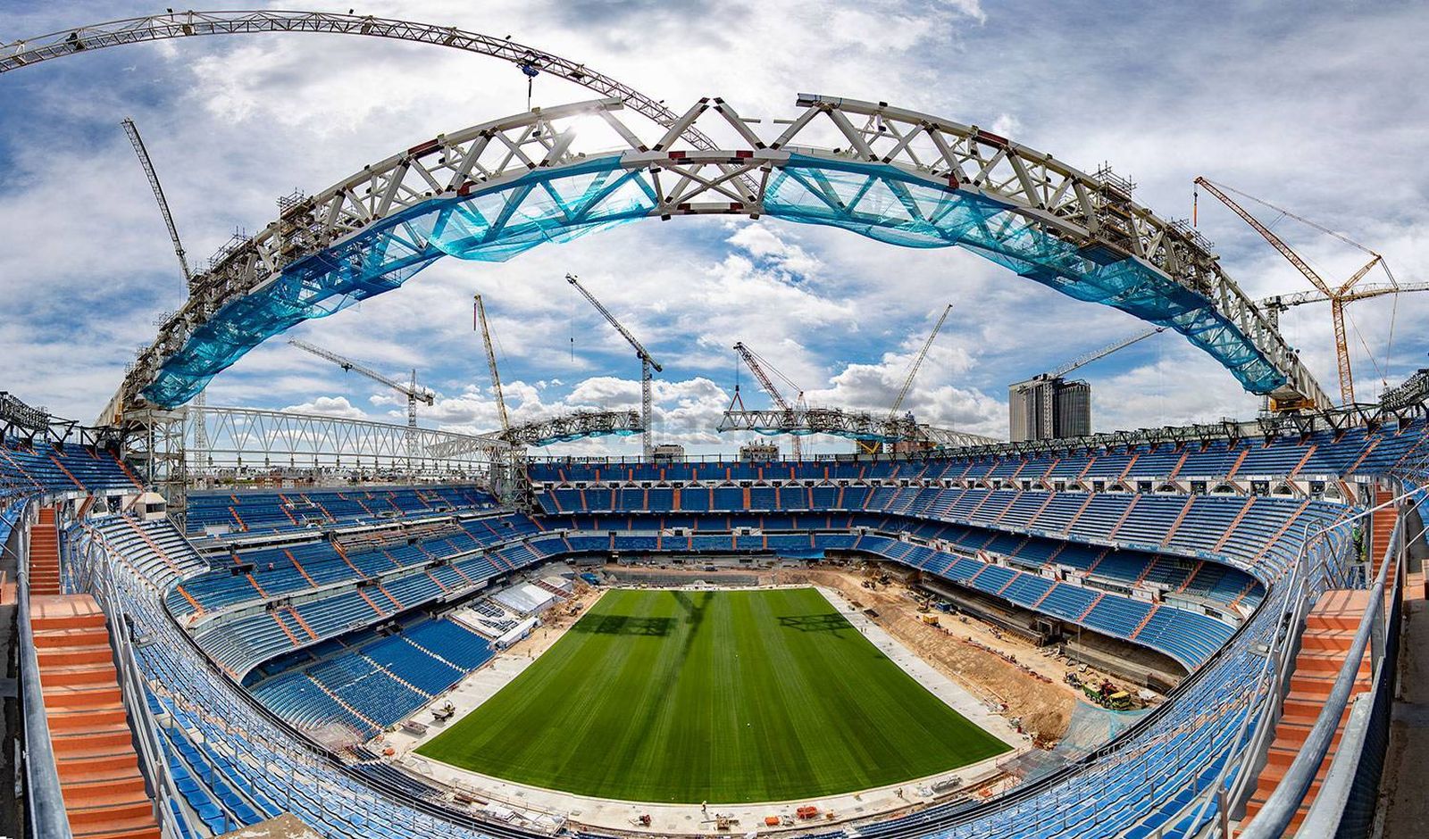 Obras en el estadio Santiago Bernabéu.