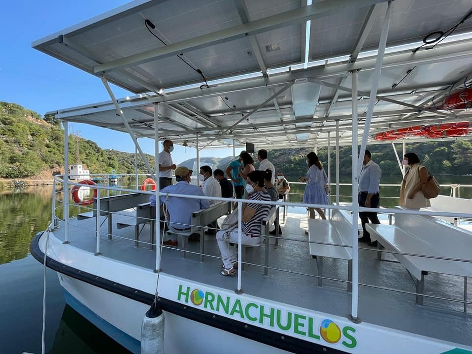 Puesta de largo de los paseos en barca por el Bembézar en Hornachuelos.