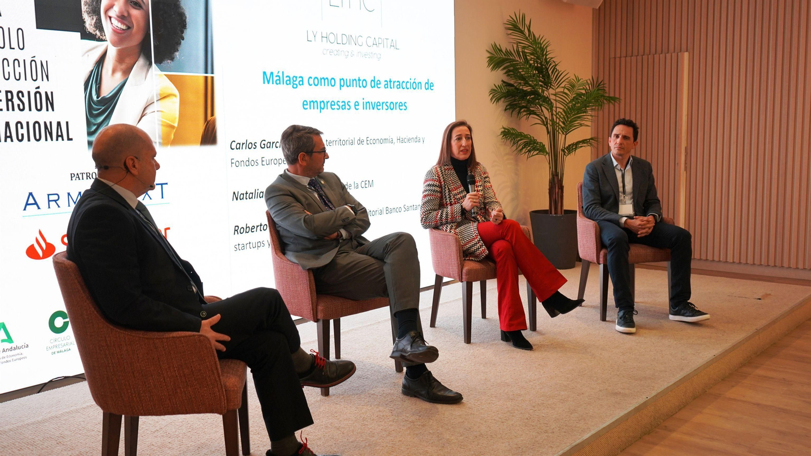Un momento de la mesa redonda 'Málaga como polo de atracción de inversión internacional'. Un momento de la mesa redonda 'Málaga como polo de atracción de inversión internacional'.