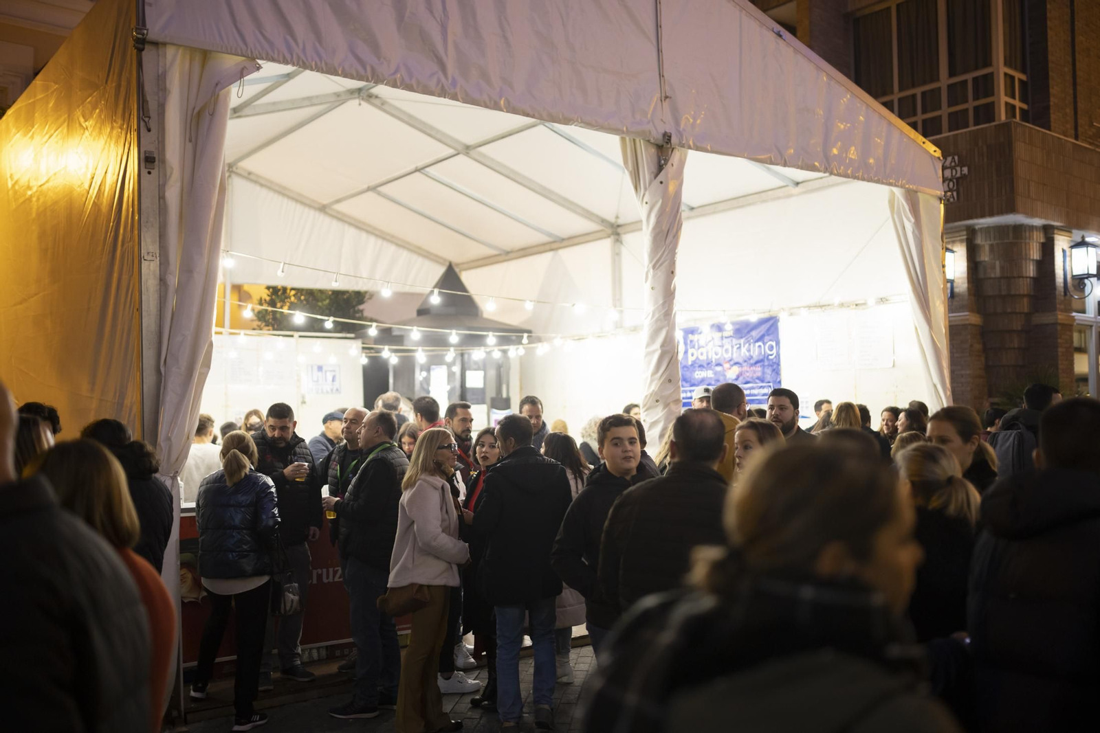 Ambiente en el último día de semifinales del Carnaval Colombino